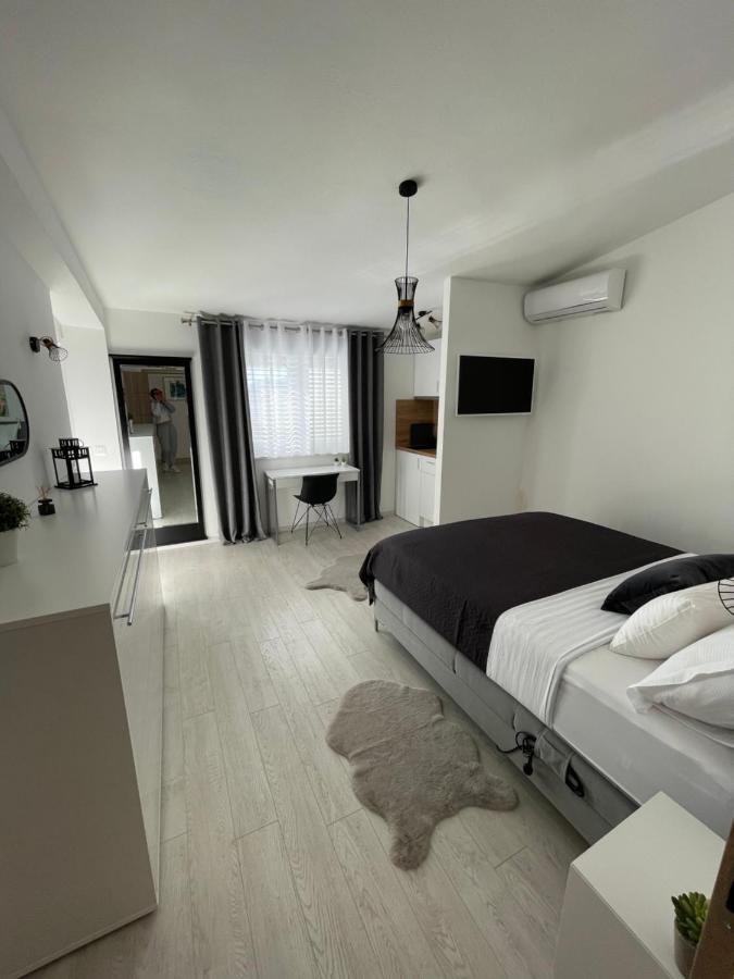 Villa Franko Baska Voda Baška Voda Exterior foto